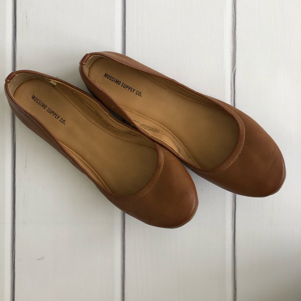 Women’s Brown Leather Flat - Size 8.5